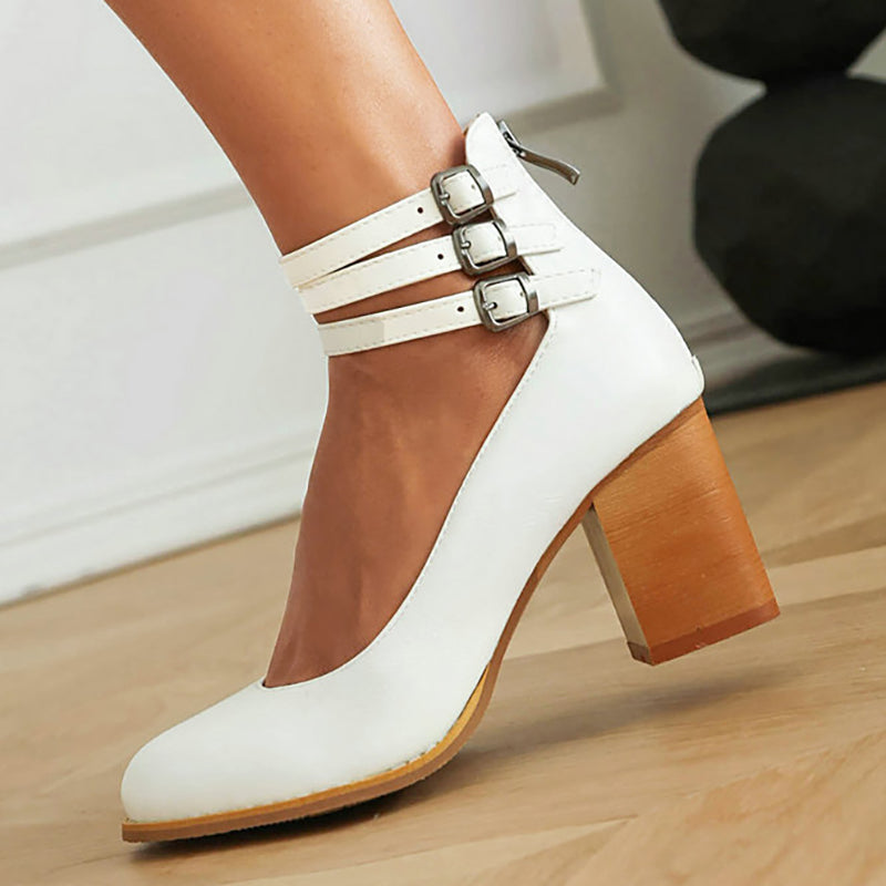 Caa | Smooth sandals with ankle strap and thick heel
