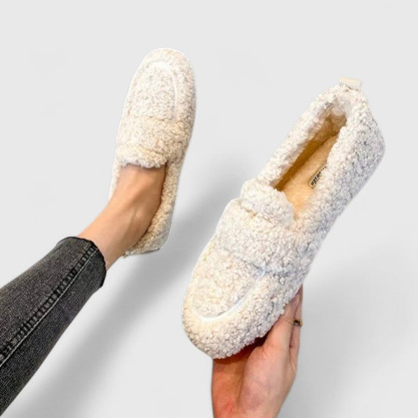 Lois | Warm Slippers with an Elegant Design