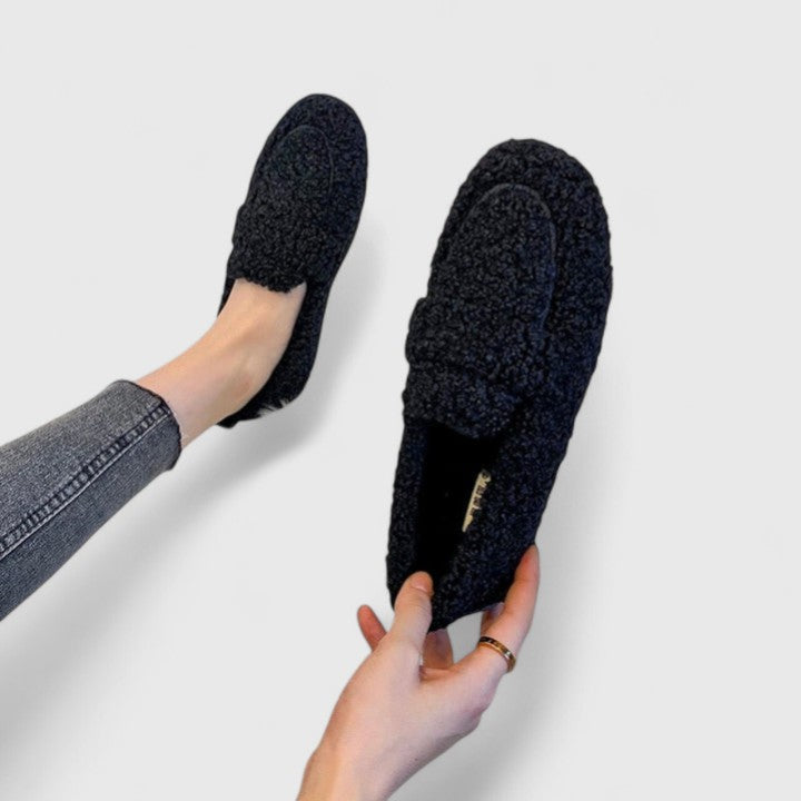 Lois | Warm Slippers with an Elegant Design