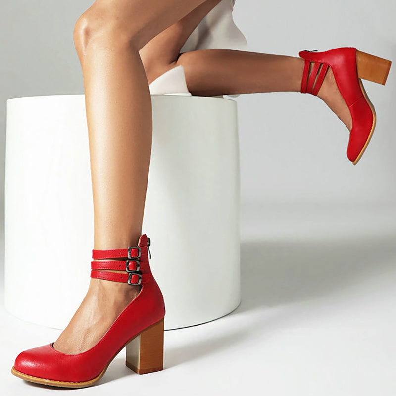 Caa | Smooth sandals with ankle strap and thick heel