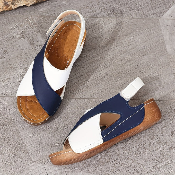 Liza | Ultra-comfortable orthopedic sandals with a slanted heel