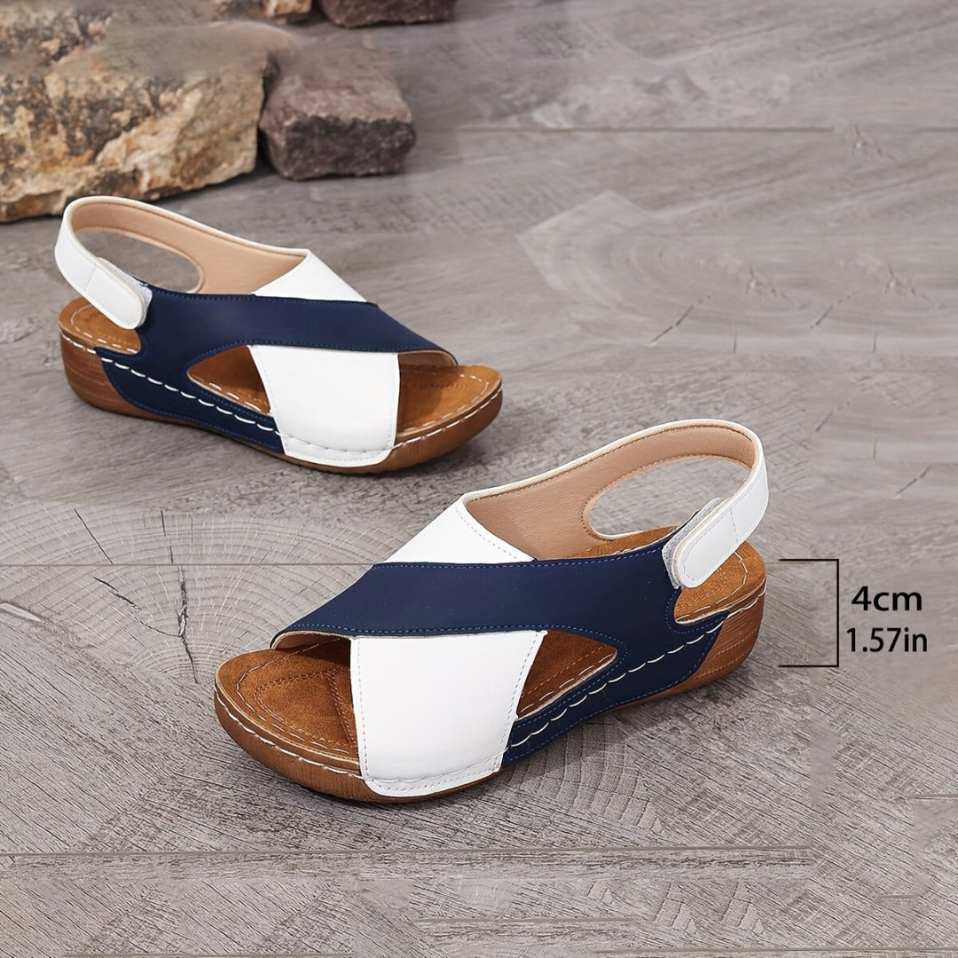 Liza | Ultra-comfortable orthopedic sandals with a slanted heel
